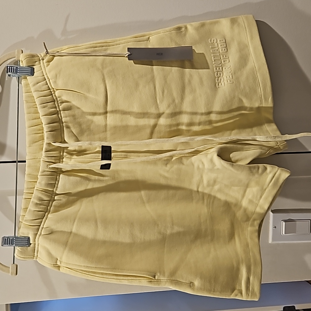 Essentials Fear of God jogger shorts
